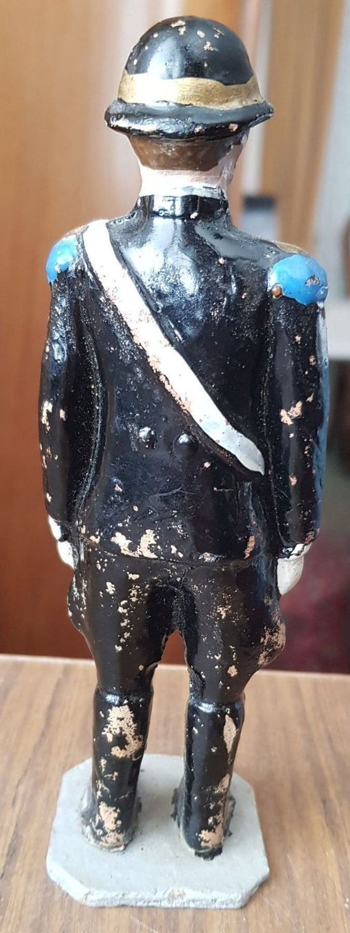 Statuette: Wachmann Keramik antik – Usato da Mörschwil venduto da antiksalon 6