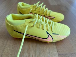 Nike Mercurial Soccer Cleats - Yellow - Size EU42/26.5 cm