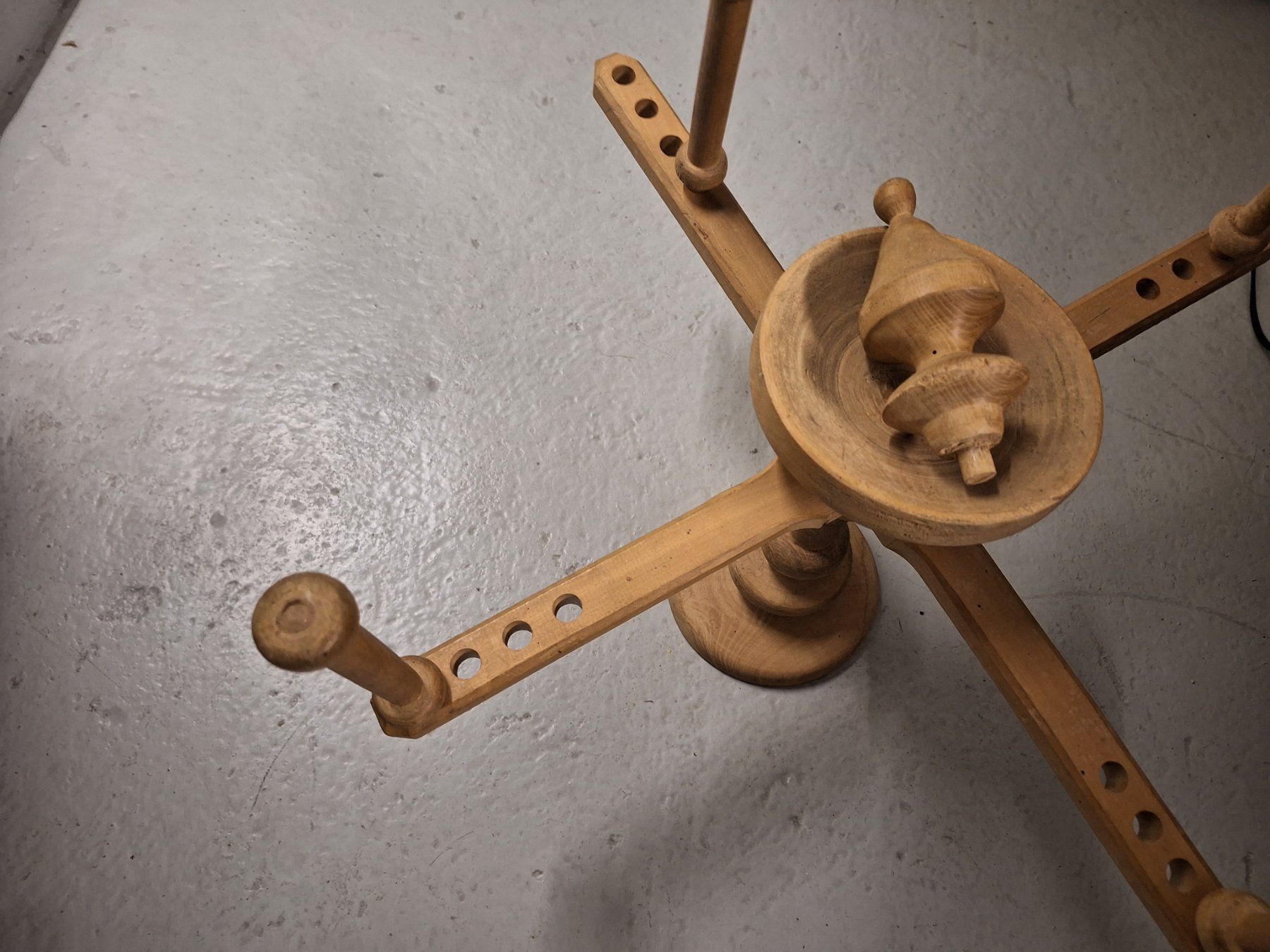 Articles en bois: Enrouleur de laines – D'occasion à Kloten par flo_r5hm 4