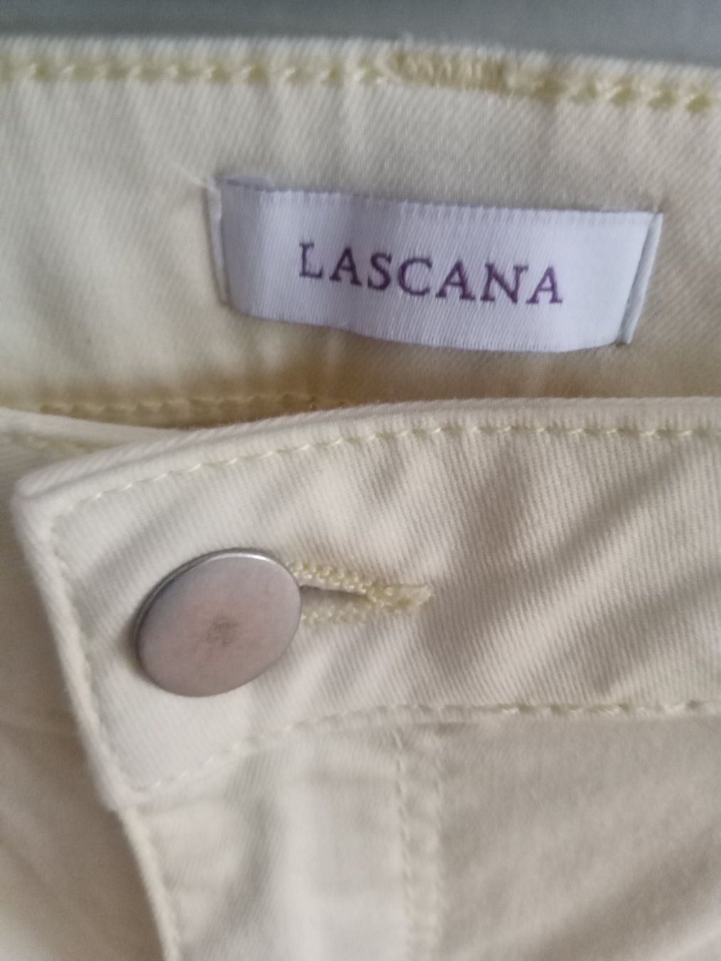 Lascana Jeans: LASCANA Jeans Stretch – Nuovo (secondo la descrizione) da Biel/Bienne venduto da Ganesh12 2