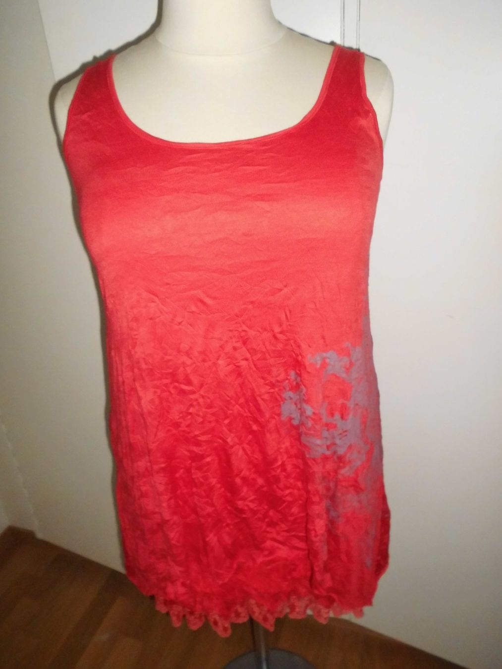Vestiti: Robe tunique rouge T. L – Usato da Marin-Epagnier venduto da Madja