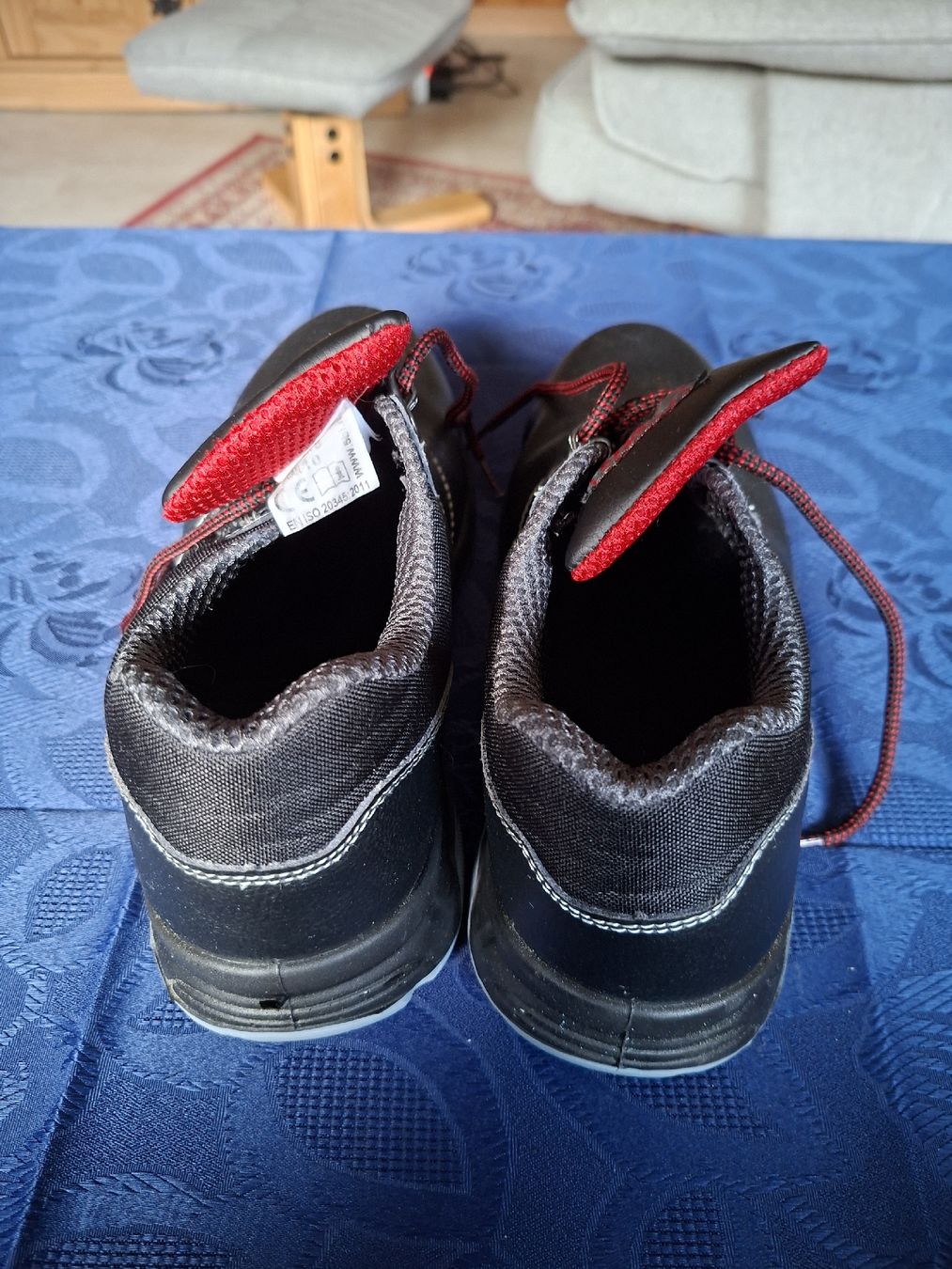 Chaussures hommes: Robuste Sicherheitsschuhe, Grösse 43 – Neuf (Voir description) à Marbach LU par antanarivo 1
