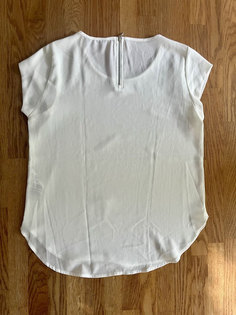 Only T-shirt: 4x ONLY T-Shirt/Bluse, Grösse 36 – Usato da Sursee venduto da abcdxyz 4