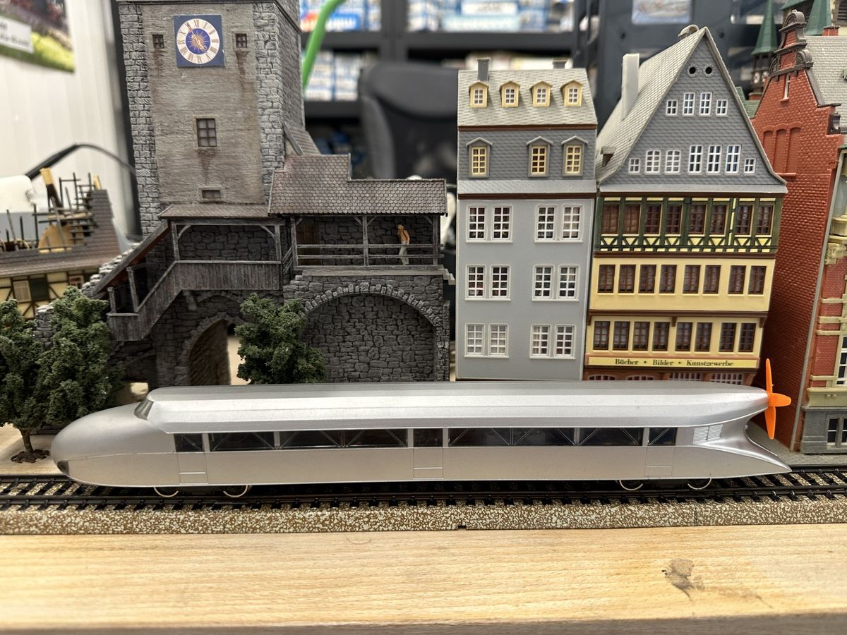 Märklin Modellini di ferrovie: Märklin 3077 DRG Schienenzeppelin – Usato da Lupsingen venduto da New-Haven 1