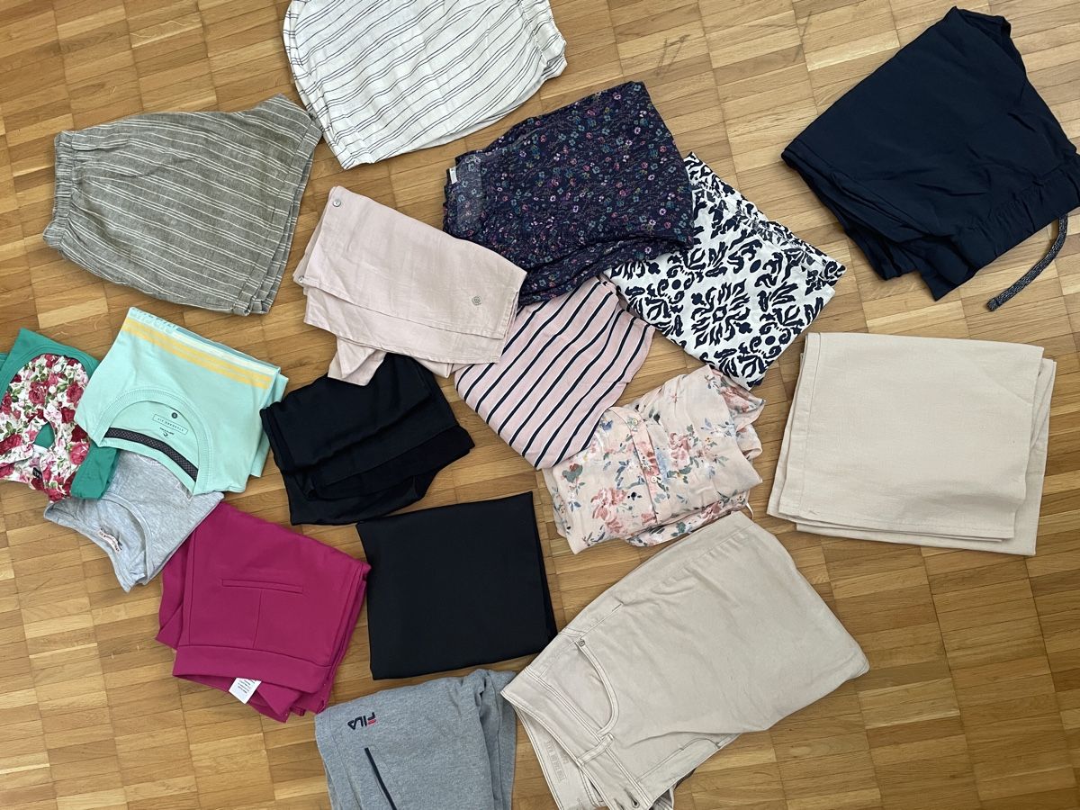 Kleiderpakete: Summer bundle: stylish women's clothes size s/M – Gebraucht aus Neuchatel von shi_9fzw