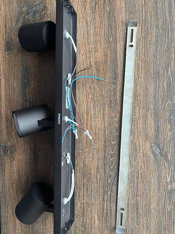 Lampadari & plafoniere: Philips Hue Runner  3er Decken-Spot, GU10, schwarz – Usato da Uerkheim venduto da eryx01 2