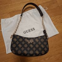 Guess Handtasche, neuwertig, braun gemustert, klein aber ...