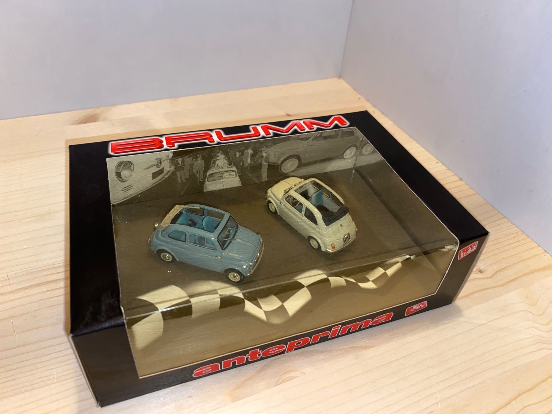 Fiat Modellini d'auto: Fiat  500 - 1957 - 2er Set 1/43 – Nuovo (secondo la descrizione) da Wohlen AG venduto da PrivatSammlung