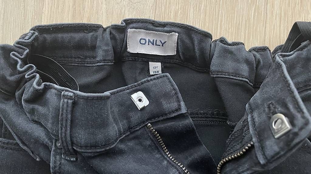 Pantaloni: Jeans Gr. 158 schwarz Bootcut – Usato da Zürich venduto da nop4 1