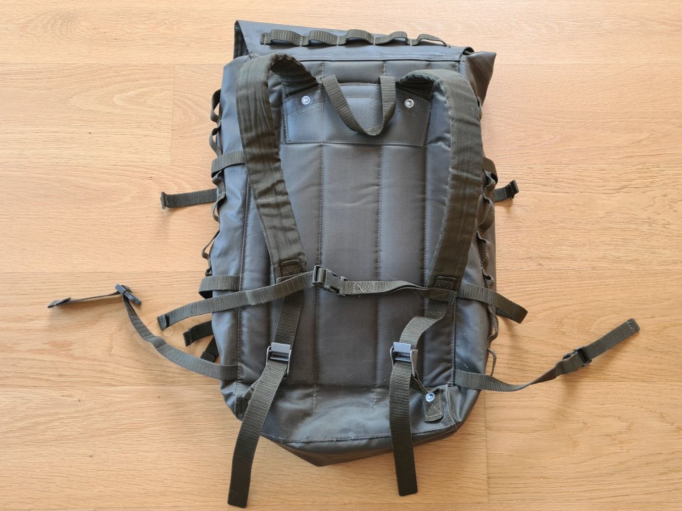 Schweizer Armee Zaini: Original Schweizer Armee Militär Kampfrucksack 90 – Usato da Winterthur venduto da stufaphi 1