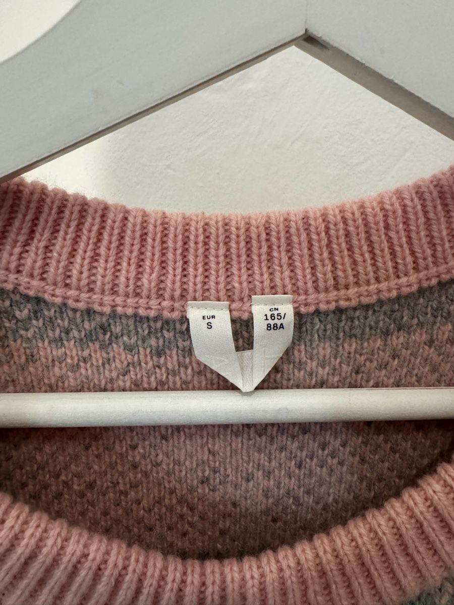 Arket Pullover & Sweatshirts: ARKET Pullunder – Gebraucht aus Winterthur von zoenina5 2