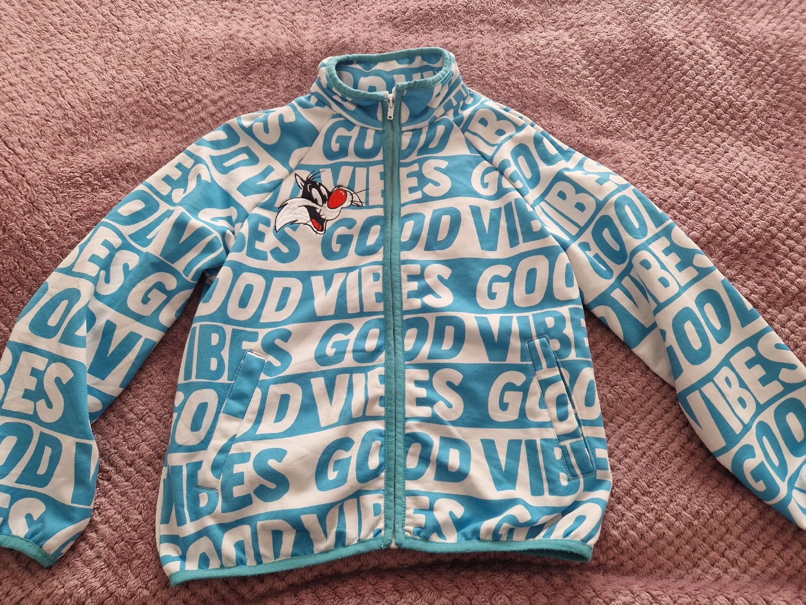 Vestes & Manteaux: Coole jacke mit Sylvester Print, Grösse 134 – D'occasion à Utzenstorf par Ernie_und_Bert