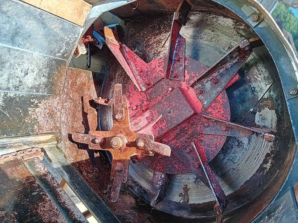 Düngerstreuer: GAFNER Mistzetter 1800H – Gebraucht aus Euthal von blacksheep336 4