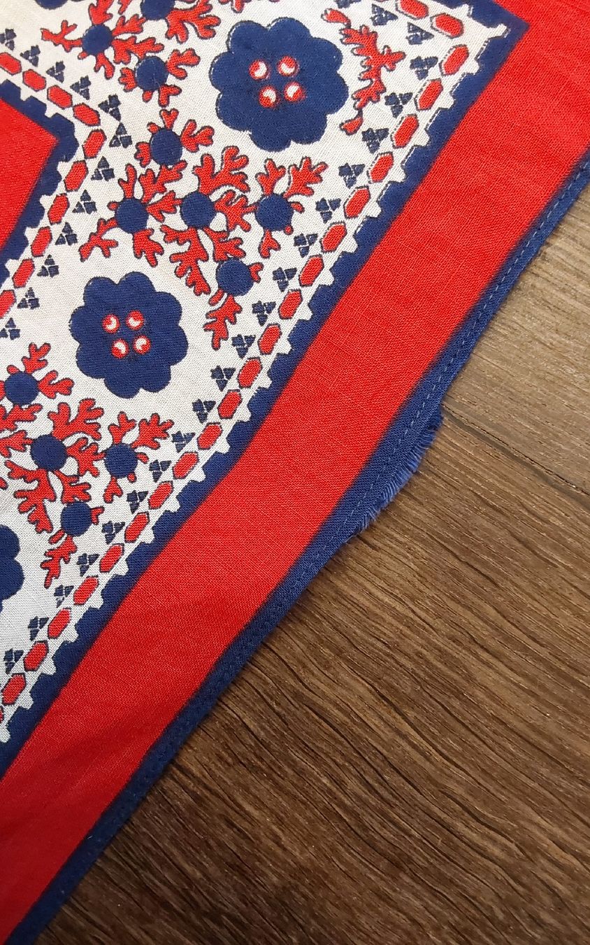 Foulards & écharpes: Baumwolltuch quadratisch – Neuf (Voir description) à Köniz par scopello12 2