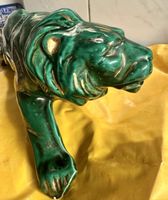 Grüne Löwen-Figur- Art Deco- Keramik, mit Goldakzenten, Rar!