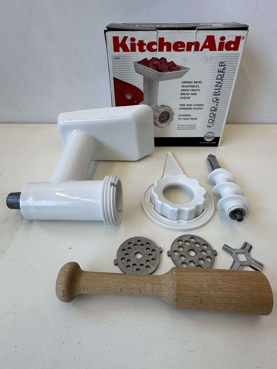 Kitchenaid Elettrodomestici da cucina: KitchenAid Fleischwolf Aufsatz FGA NEU & Originalverpackt – Nuovo e nell'imballaggio originale da Zürich venduto da Nobs1