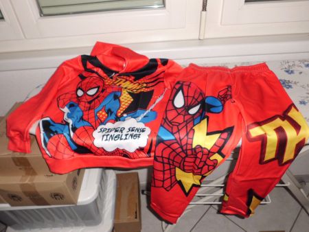 SPIDERMAN 2 teiliges Set(Grösse 7-8 Jährig)