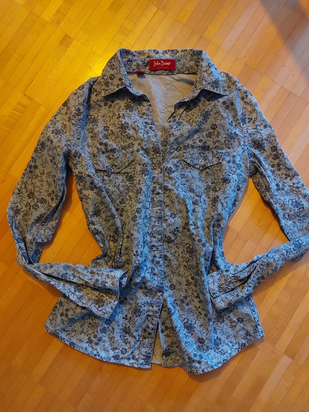 Camicette: Denim Bluse mit Blumen – Usato da Zürich venduto da zuz_9qry