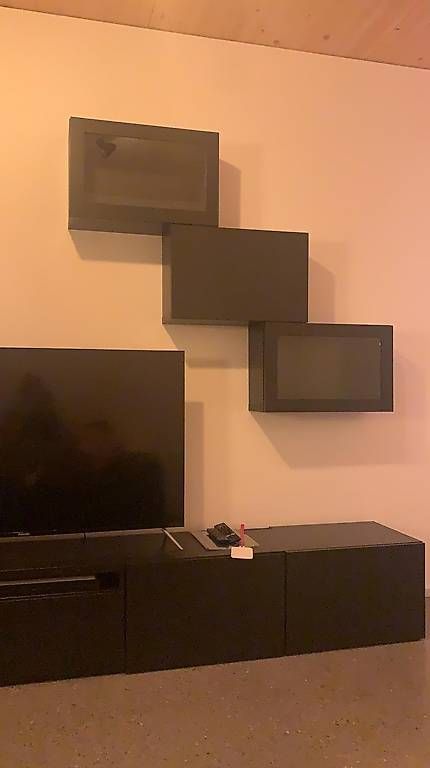 Ikea Mobili TV: TV Möbel Besta schwarz – Usato da Kriens venduto da janus17