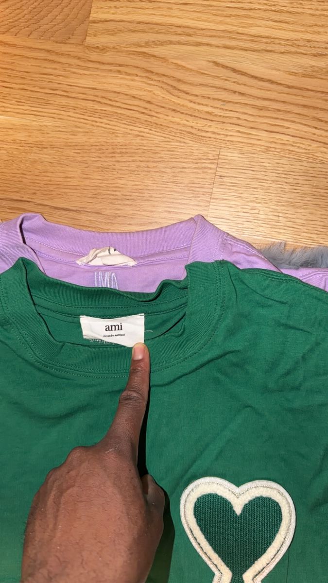 T-shirts: Ami paris – D'occasion à Pieterlen par sam_58jm 1
