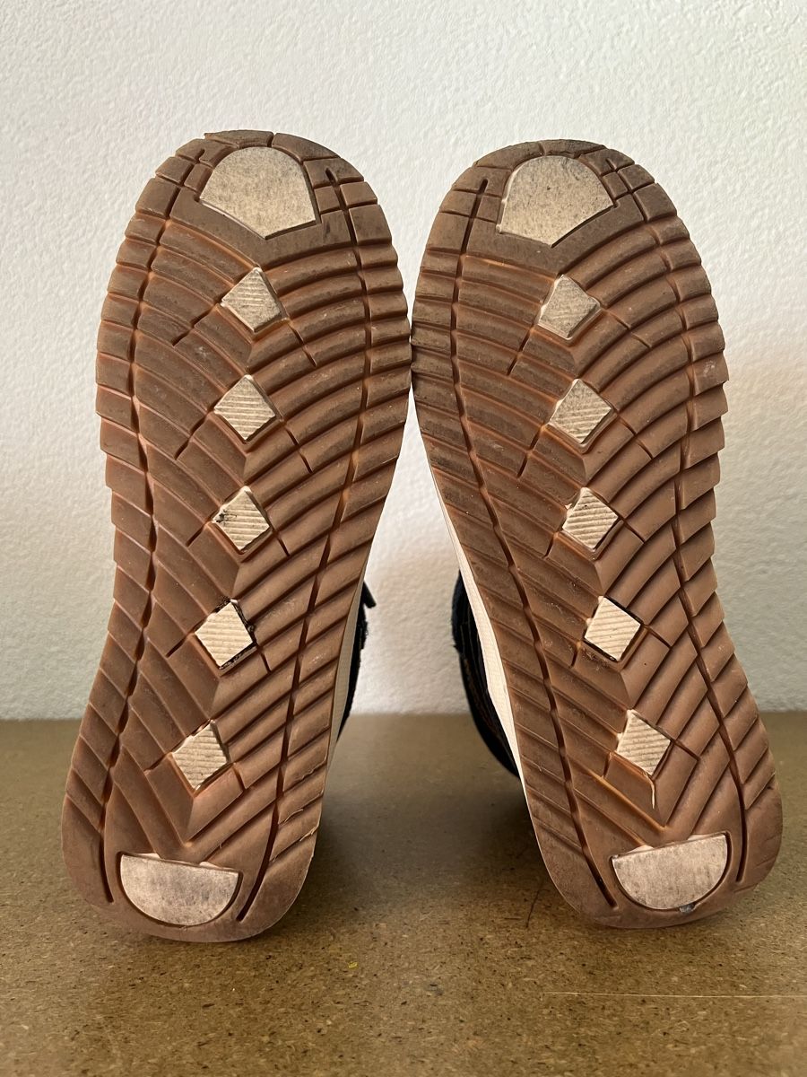 Scarpe per ragazzi: 3 Paar Kinderschuhe Gr.34 – Usato da Bülach venduto da Papagei7 4