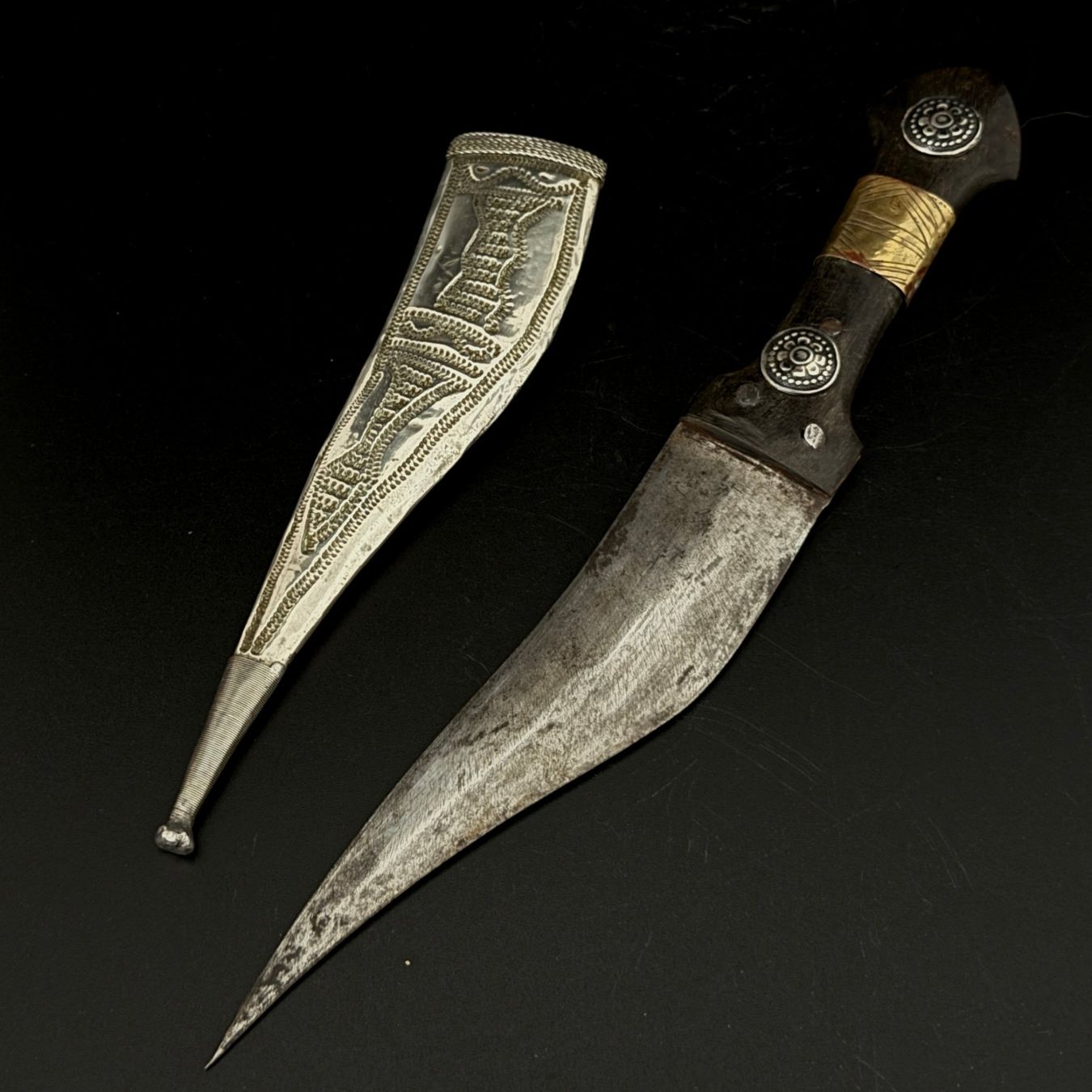 Besteck: 3 orientalische Dolche – Gebraucht aus Luzern von Eukalyptus 4