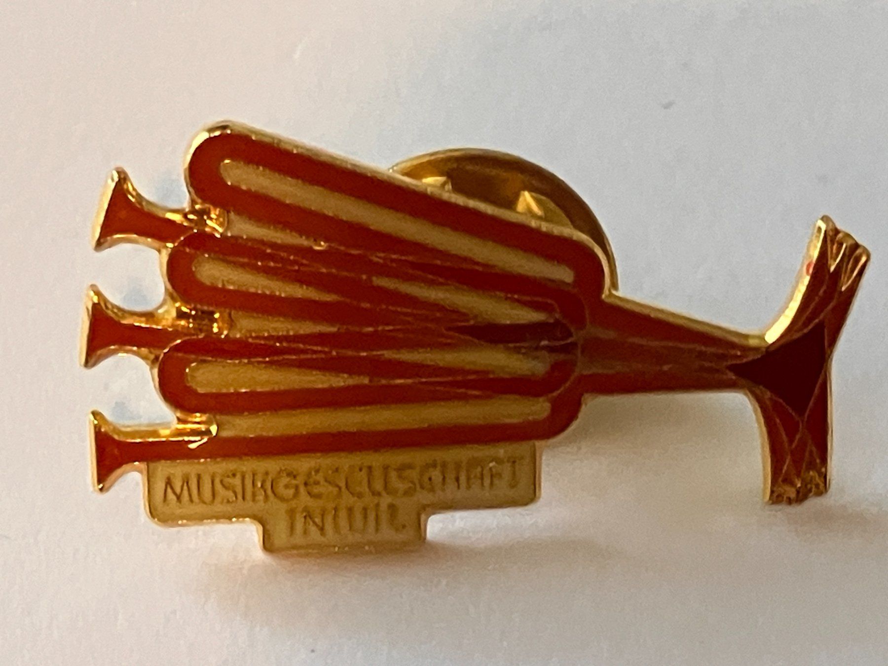 Placchette & Badge: 1 Pin Musikgesellschaft Inwil – Usato da Basel venduto da djwwpp