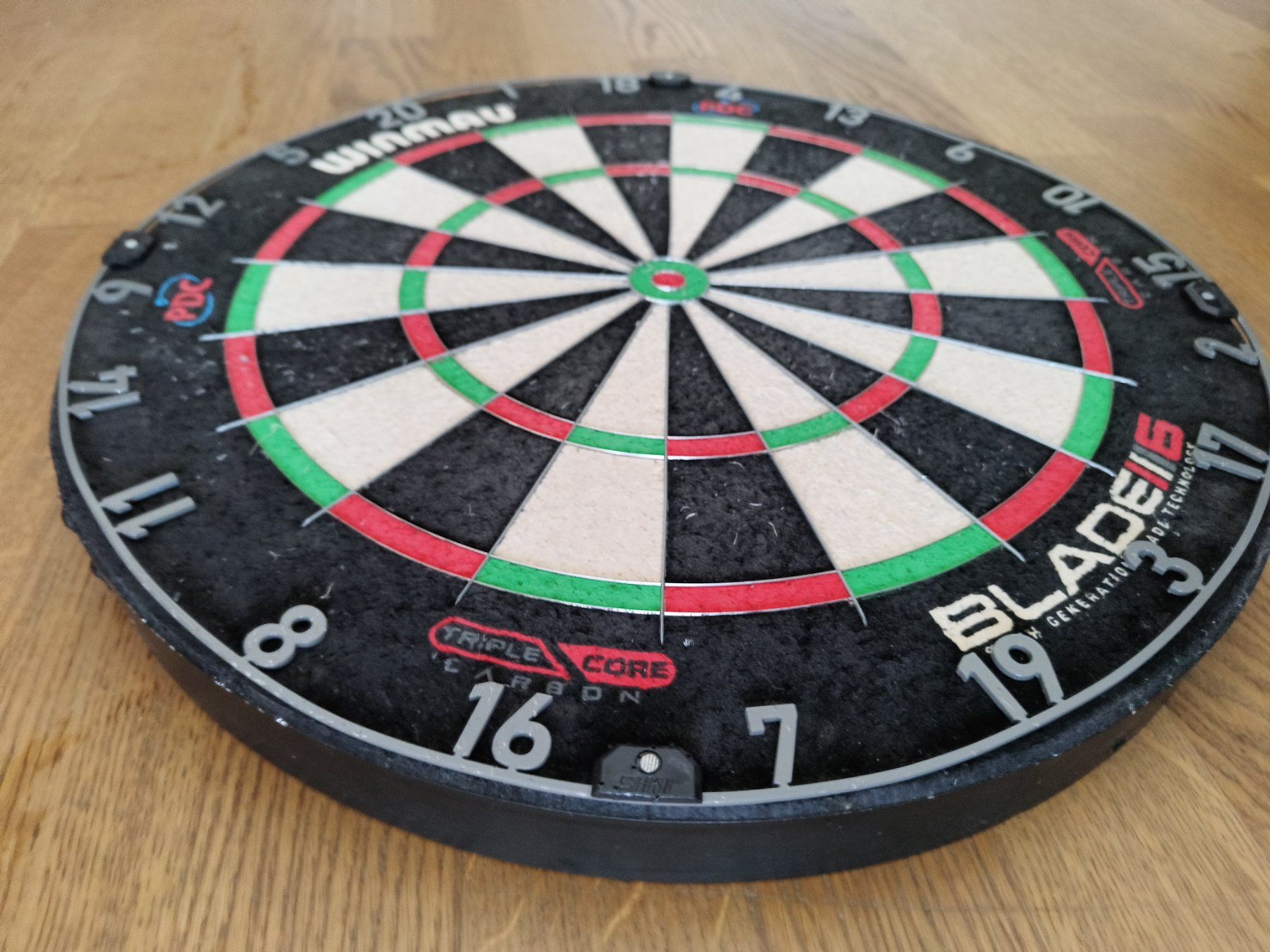 Winmau Bogenschiessen: Dartboard Winmau Blade 6 – Gebraucht aus Rothrist von Brandy777 1