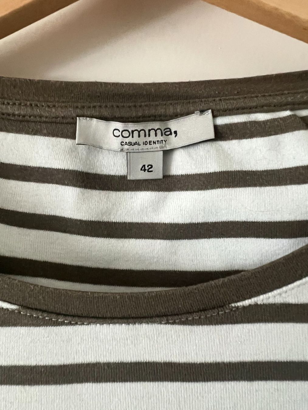 Comma Pulls & Sweat-shirts: Damen Pullover gestreift Comma Grösse 42 Baumwolle – D'occasion à st.gallen par SoCre75 1