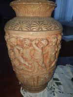 Terrakotta Vase mit Putten (Engelsfiguren)