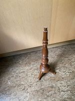 Antiker 3 Bein Ständer sehr schöne Arbeit und Holz