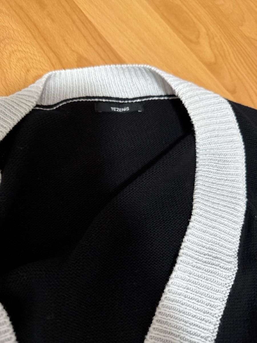Tezenis Jacken: Tezenis Strickjacke – Gebraucht aus Winterthur von mag_z5tc 1