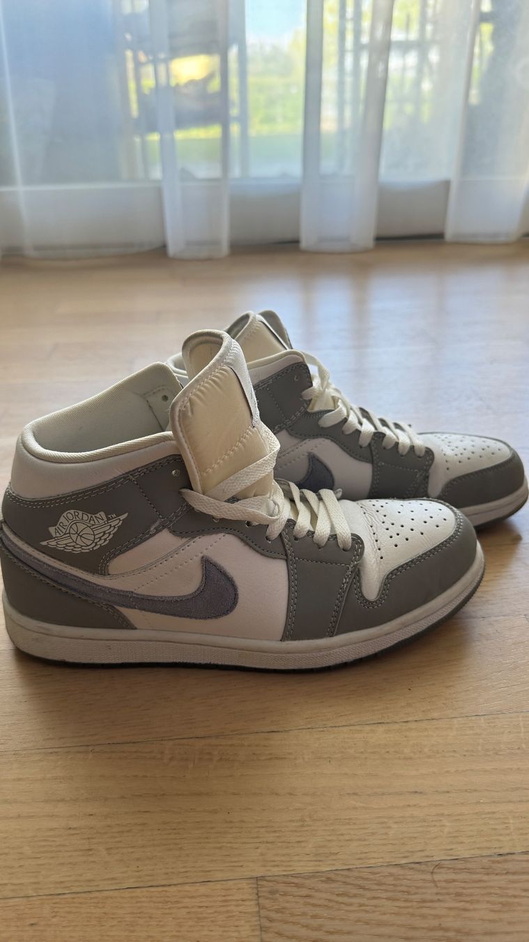 Jordan Herrenschuhe: Jordan Air 1 Mid Grau/Weiss, Gr. 41 – Gebraucht aus Beringen von cnonlloyd