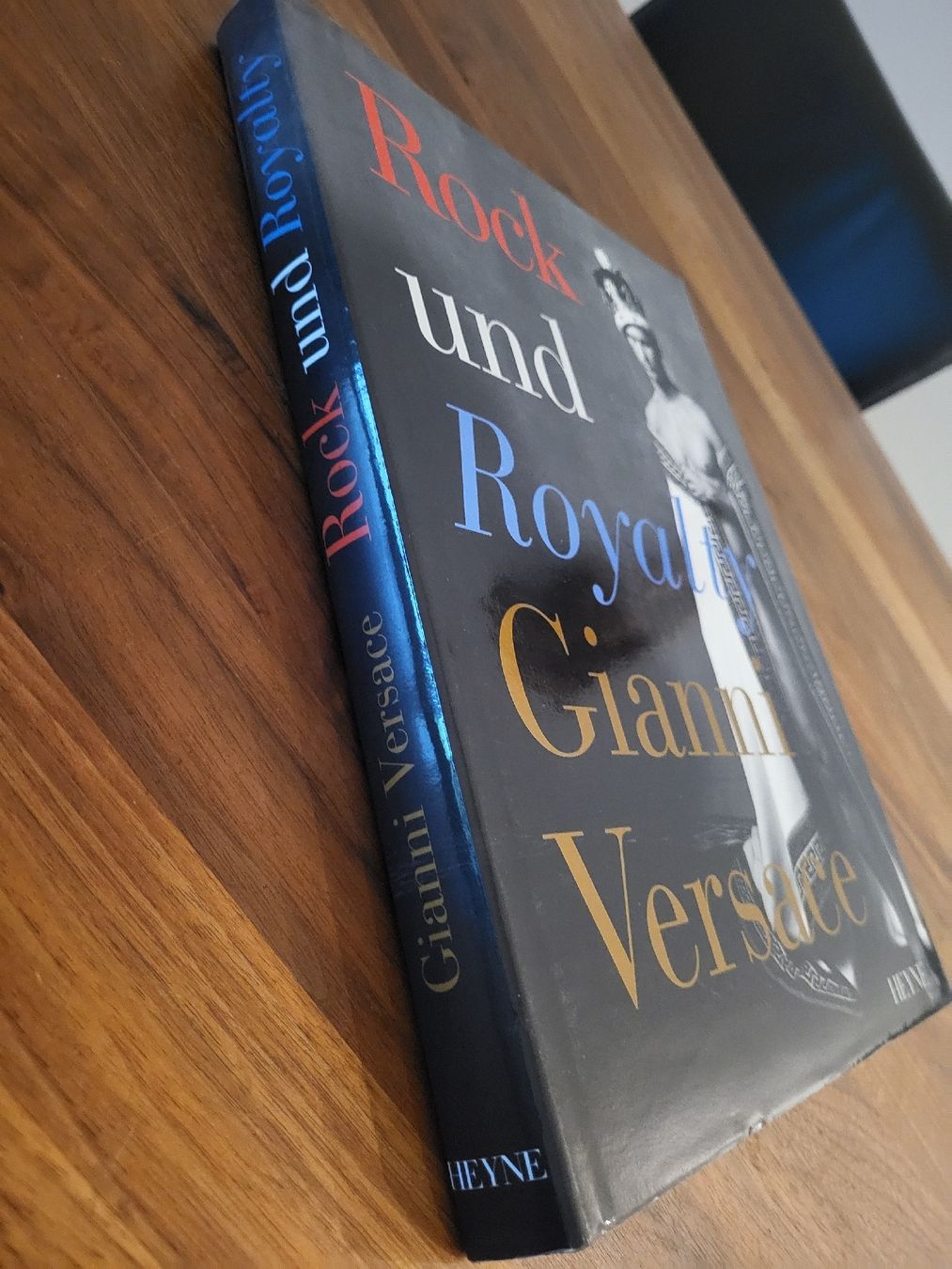 Libri: Gianni Versace Buch  – Nuovo (secondo la descrizione) da Fruthwilen venduto da Mostro-Medusa 1