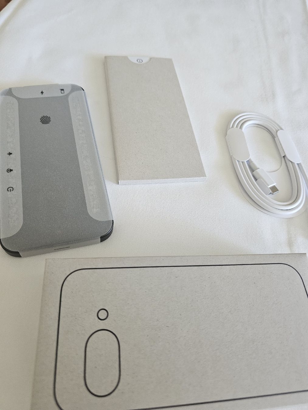 Google Telefoni cellulari / Smartphones: GOOGLE  Pixel 9a, 128GB, Obsidian – Nuovo e nell'imballaggio originale da Brüttisellen venduto da ali_sr6s 1