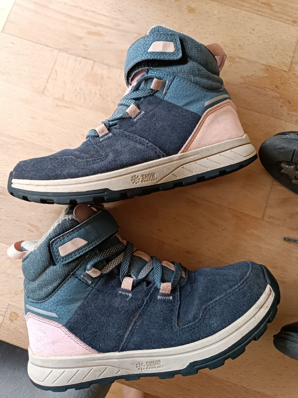 Scarpe per ragazze: Stiefel/ Finken Mädchen Gr 31,33,34 – Usato da Binz venduto da julijuli 5