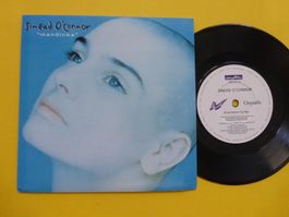 Sinéad O'Connor – Mandinka