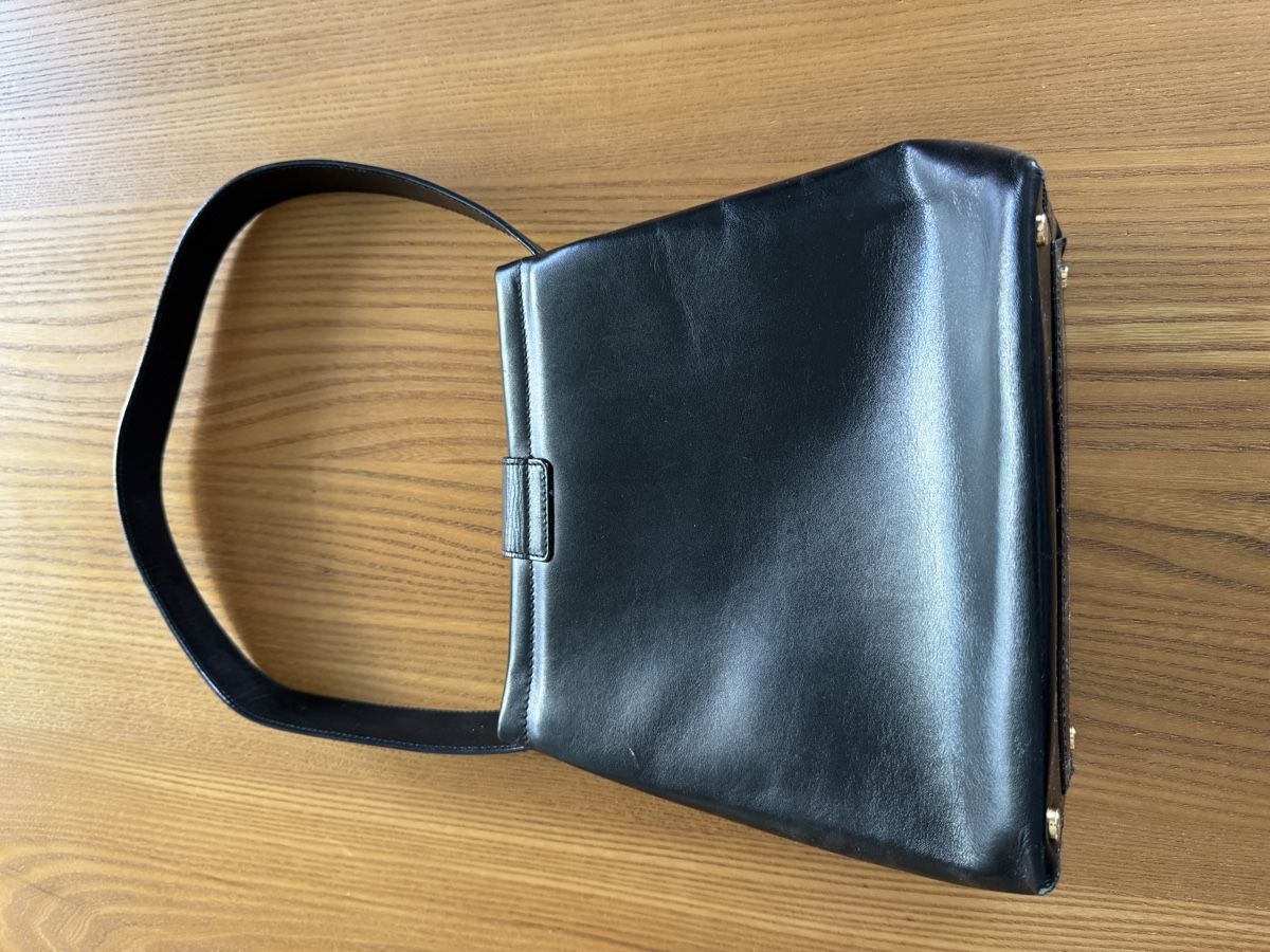 Salvatore Ferragamo Sacs femmes: Vintage Ferragamo Handtasche – D'occasion à Aesch BL par comven 4
