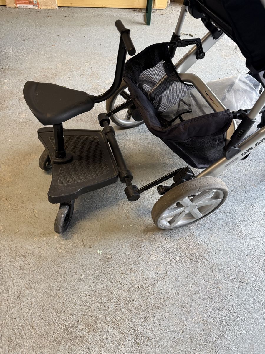 Carrozzine: Trittbrett Kinderwagen – Usato da Appenzell venduto da MaikL89