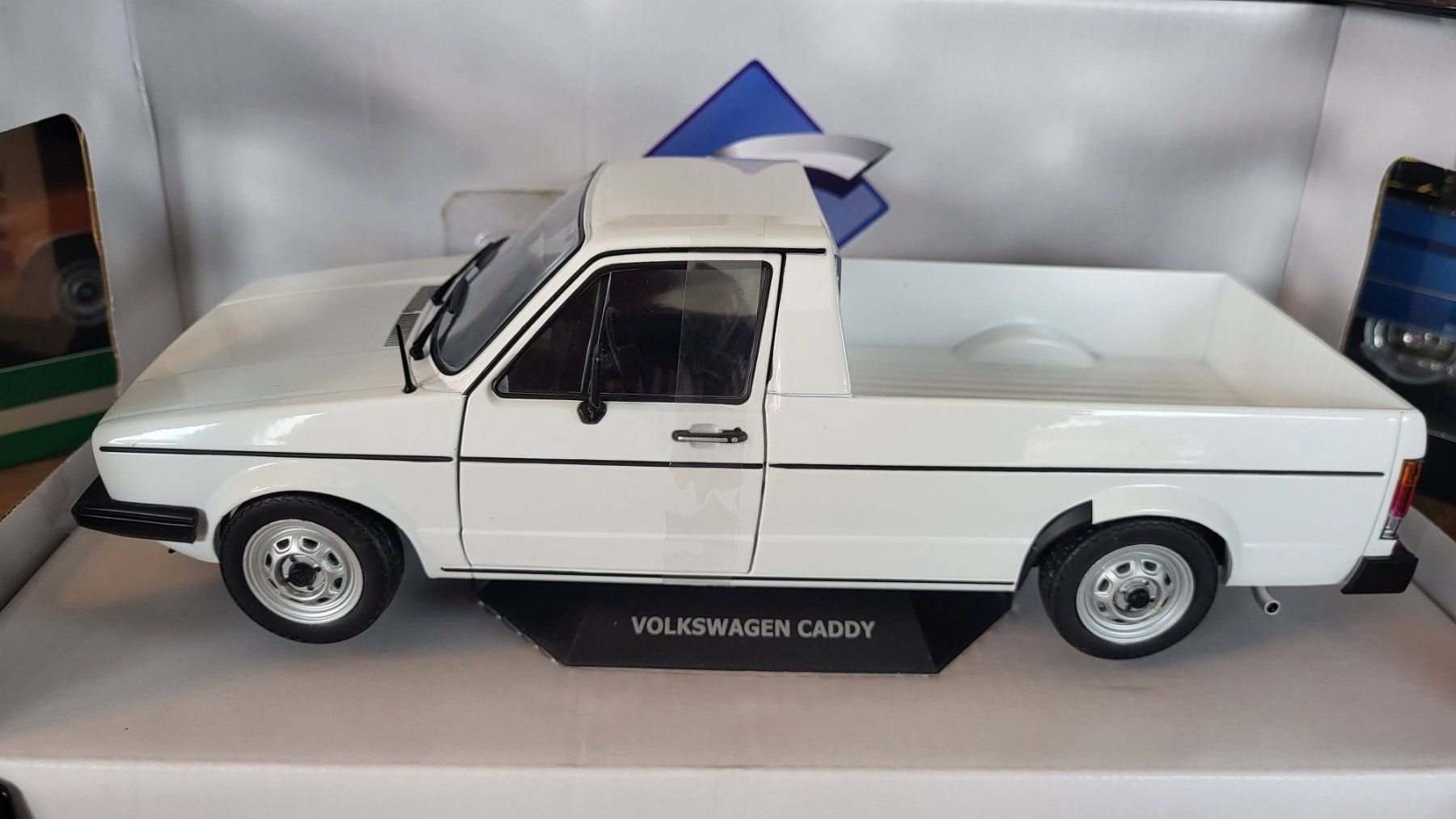 Solido Modellini d'auto: Volkswagen Caddy 1:18 Solido – Usato da Rothrist venduto da Juana5