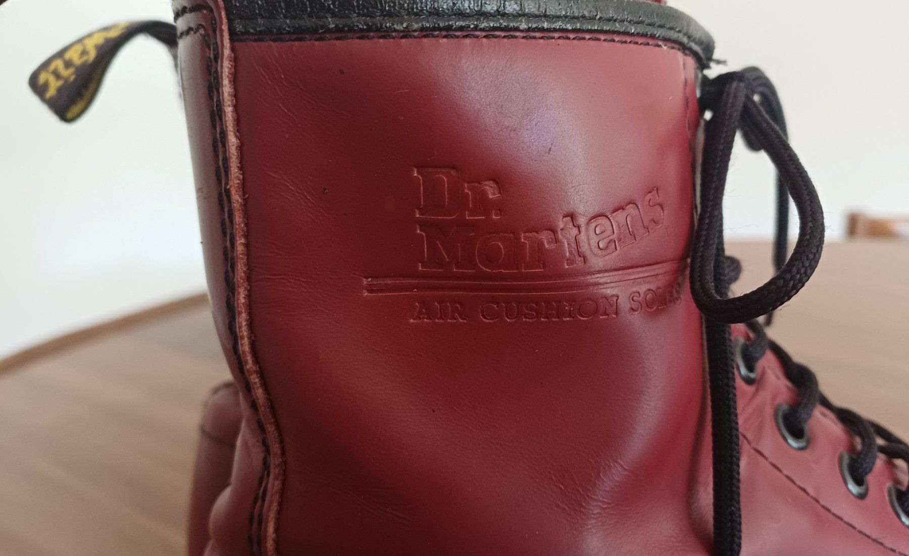 Dr. Martens Scarpe da uomo: Doc Martens 1460 Stiefel rot Leder Grösse 38.5 – Usato da Aarau venduto da DangerDanger 2