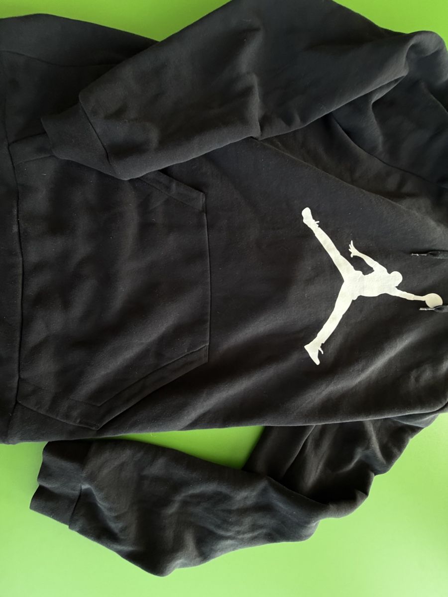 Jordan Pullover & Sweatshirts: Jordan Kapuzenpullover schwarz Grösse M – Gebraucht aus Zumikon von ems_6kdb 1