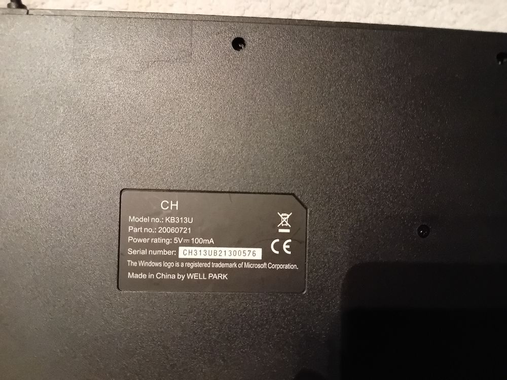 PC Tastatur CH-Layout USB | Kaufen auf Ricardo