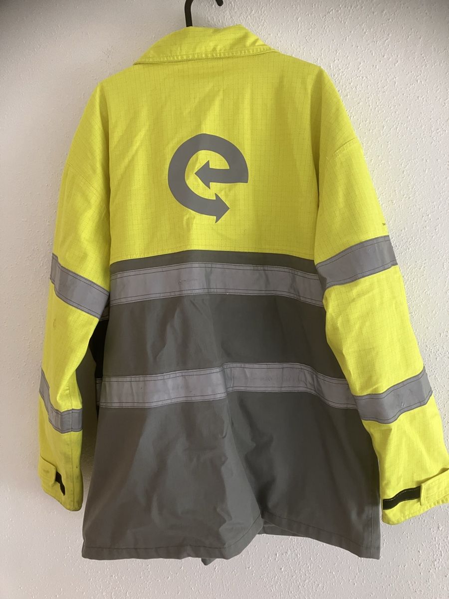 Giacche: Arbeitskleidung   Warnschutz Jacke Gr. M – Usato da Bettwiesen venduto da Zustand57 1