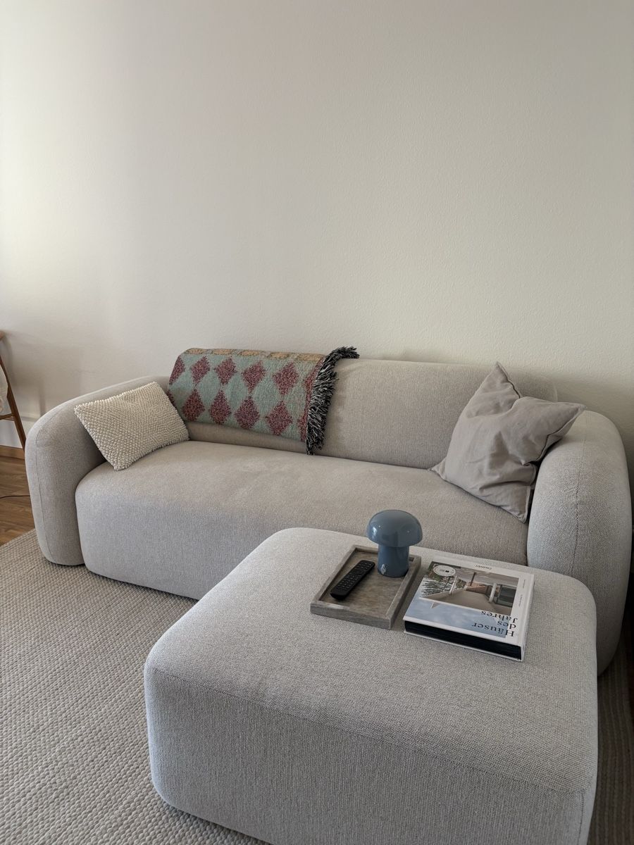 Divani: tolles Sofa von Laredoute inkl. Hocker – Usato da Zürich venduto da JuliaP1998