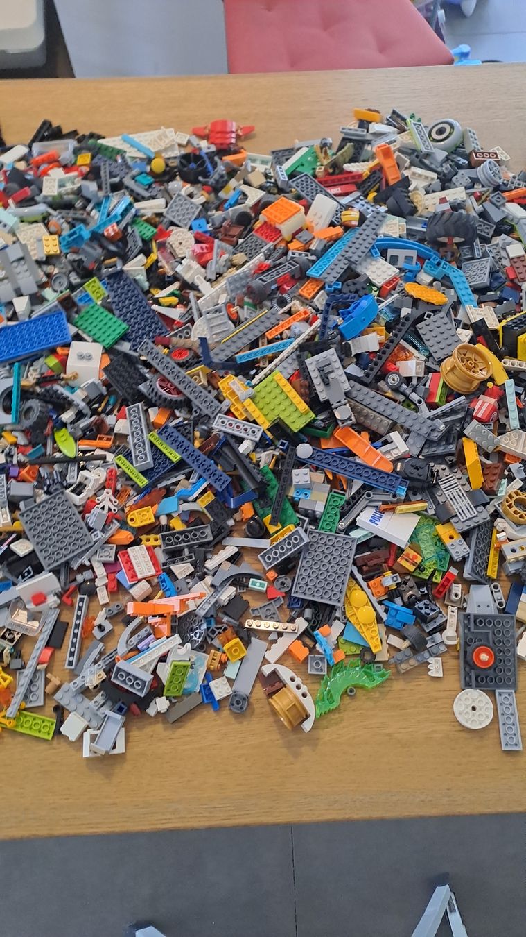 Lego Jeux de construction: 6 kg de lego en vrac – D'occasion à Lausanne par Jade777 2