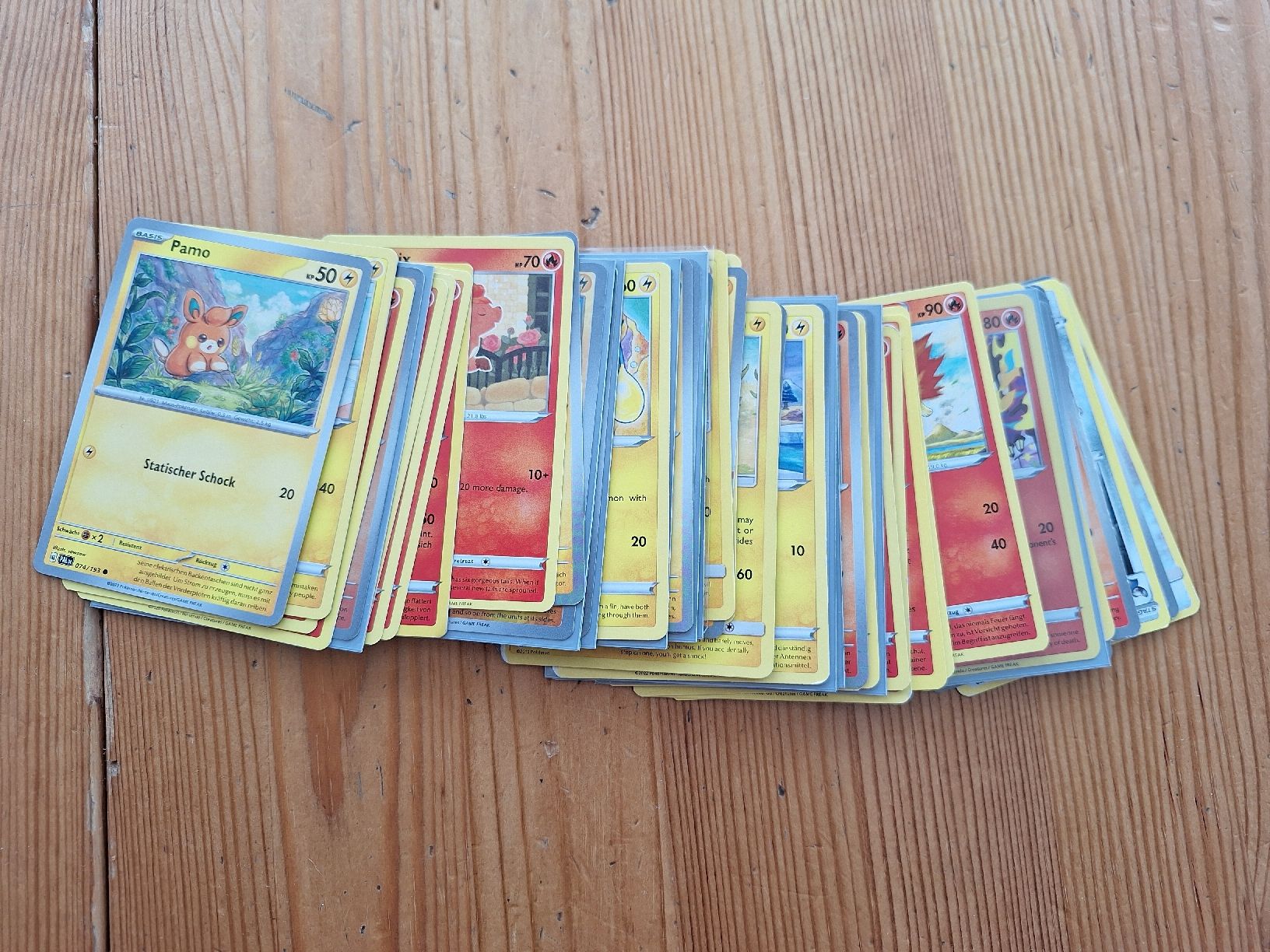Giochi: 50 Pokemonkarten – Usato da Aesch BL venduto da ChezToKa