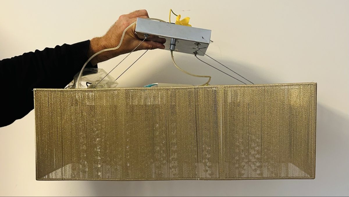 Lampadari & plafoniere: Edle Deckenleuchte Gold mit Kristallbehang, halogen – Nuovo (secondo la descrizione) da Jona venduto da Yregg 3