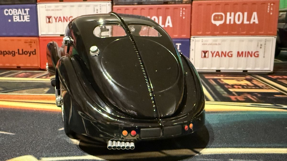 Bugatti Voitures modèles: Bugatti Type 57SC Atlantic M 1:18  – D'occasion à Basel par Zomeg 4