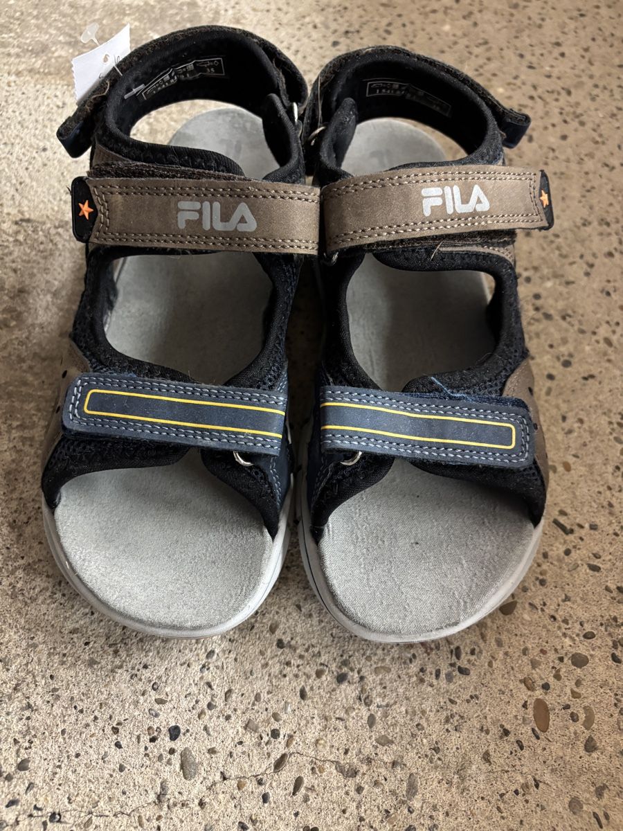 Fila Scarpe per ragazzi: Fila Sandalen Jungs, Grösse 35 – Usato da Büren an der Aare venduto da Nikito2001 3